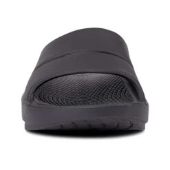 OOfos Unisex OOahh Slide - Black-Regular (D) 6 OOfos Unisex OOahh Slide - Black-Regular (D) -Sports Shoes 1100BLK shot3 932x680 00bd8db1 1e6b 4cb5 9af6 228b8734257b