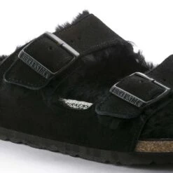 Birkenstock Arizona Shearling Sandal - Black - Regular/Wide -Sports Shoes 752663 detail 1