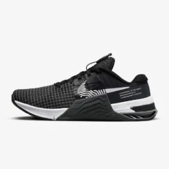 Nike Women's Metcon 8 Training Shoe - Black/White- Regular (B) -Sports Shoes metcon 8 womens training shoes Hzmjkl